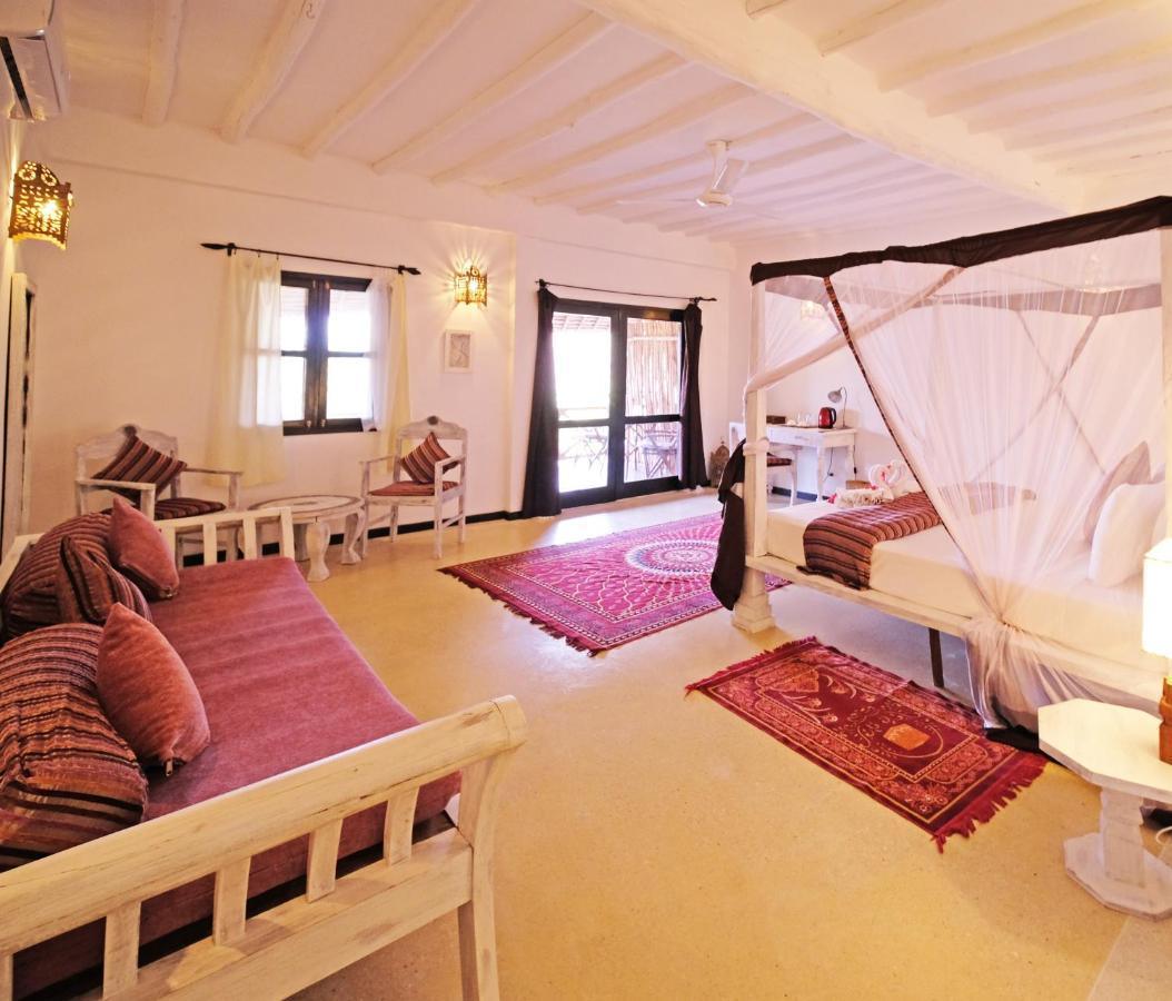 Pongwe Bay Resort Экстерьер фото