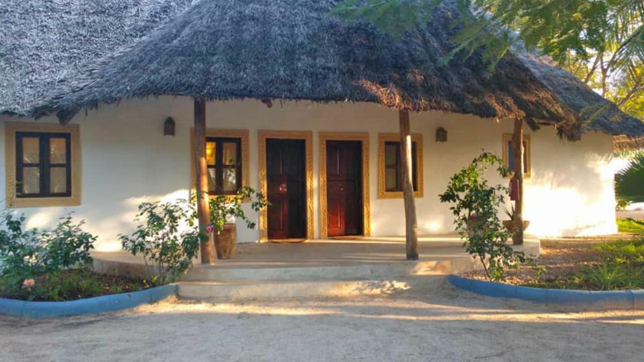 Pongwe Bay Resort Экстерьер фото